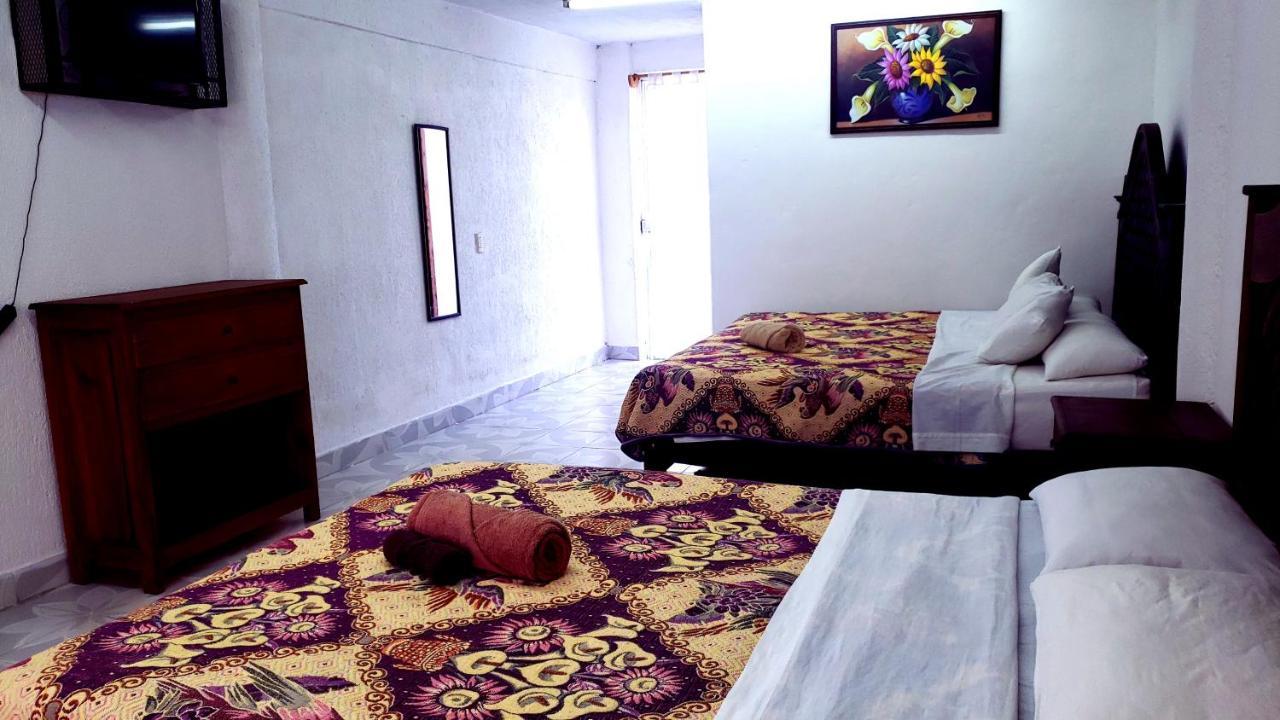 Hotel Alejandra San Felipe Ecatepec エクステリア 写真